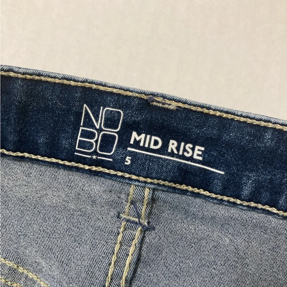 No Boundaries | Women’s Mid Rise Acid Wash Mini Denim Skirt